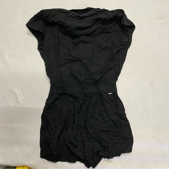 Vuori Trestles Twill Romper Black Small - Picture 4 of 7